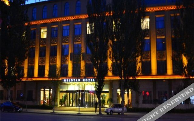 Melotan Hotel