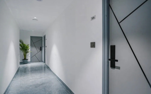 Fabhotel Prime Cloud 5 Studios