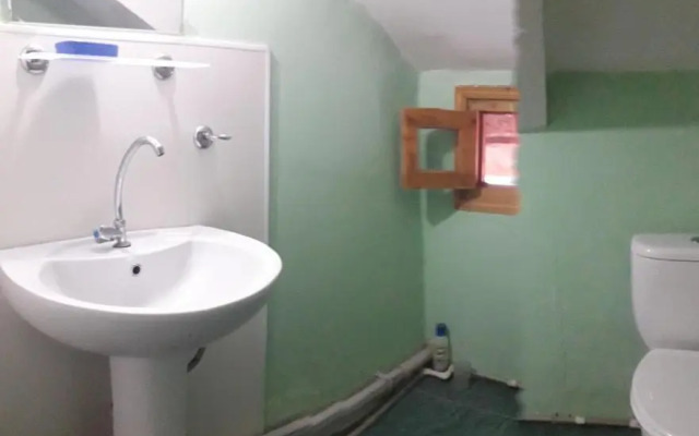 Gio's Guest House