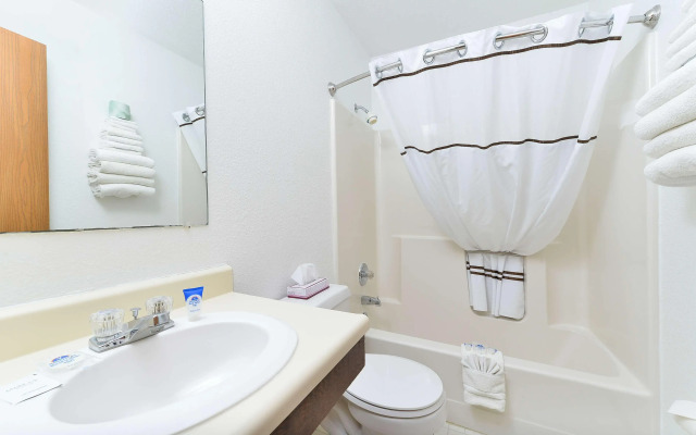 Americas Best Value Inn Kadoka