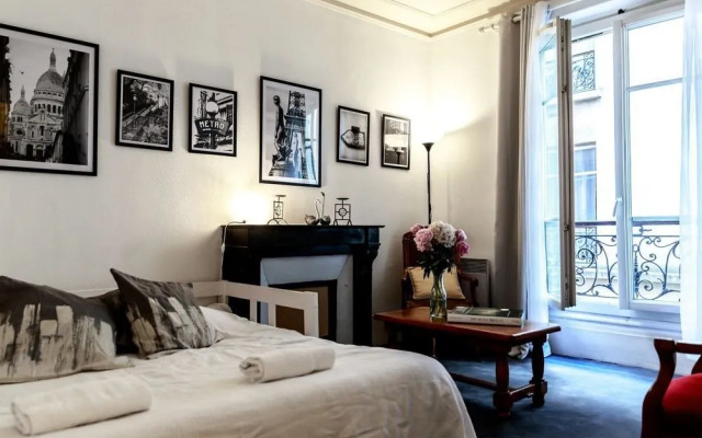 Montmartre Apartments - Degas