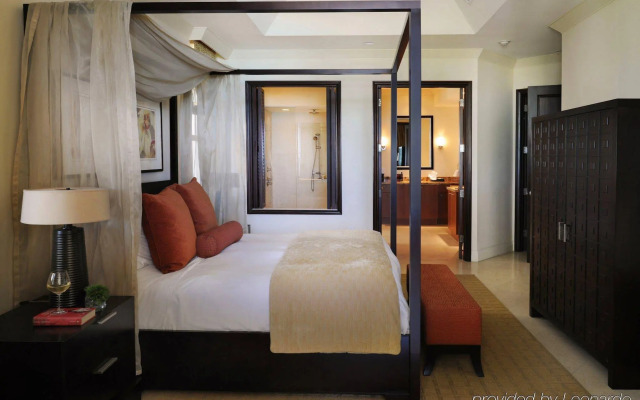 Grace Bay Club