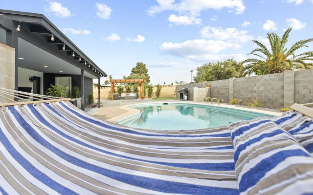 El Descanso in Meyer Park - Heated Pool
