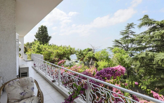 Luxury Mansion in the Heart of Prince Island