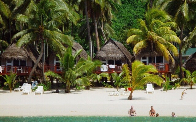 Paradise Cove Lodges