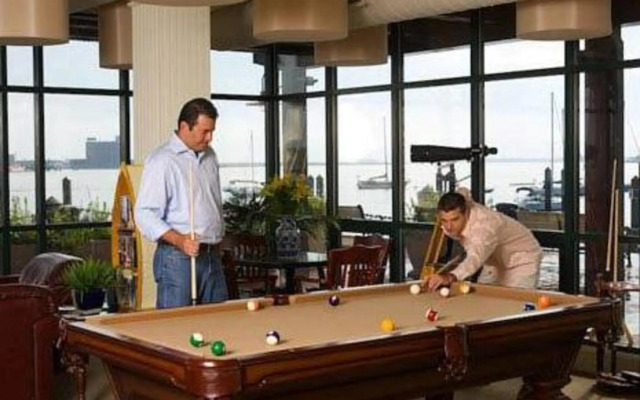 Boston Yacht Haven Inn & Marina