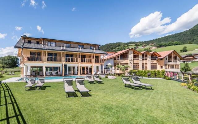 Отель Sonus Alpis - Adults Only