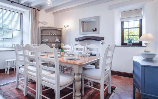 Tregoyr - 3 Bedroom Holiday Home - St Florence