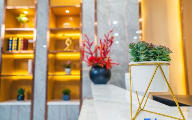 HUAZHU-StarwayHotel (Shangrao Central Plaza Pedestrian Street store)