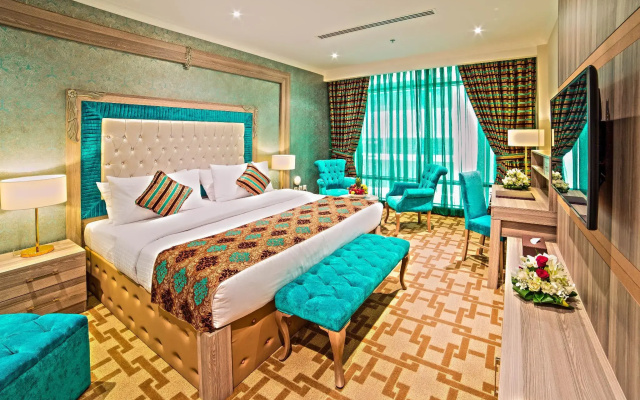 Sapphire Plaza