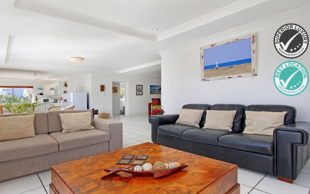 Crows Nest Fish Hoek Bay