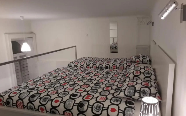 Kodaly Art Apartment