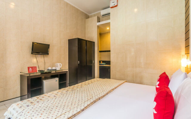 ZenRooms Kedonganan Bantas Kangin