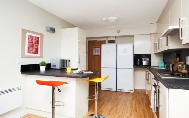 Modern Student-Only Ensuite Rooms in Bath