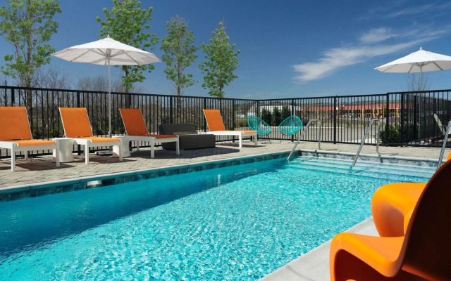 Aloft Knoxville West