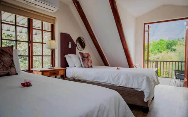 Aan de Oever Guesthouse