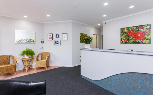 Aubyn Court Spa Motel