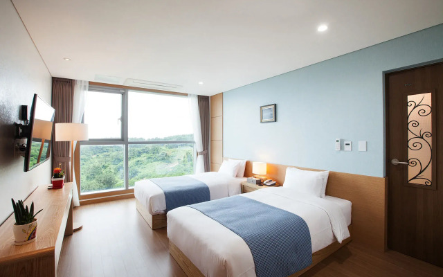 You Us Hotel