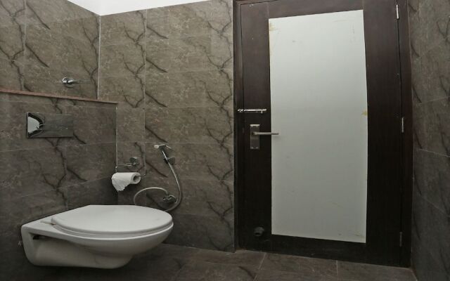 Oyo 30642 Hotel Sumanglam