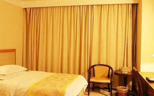 Century Plaza Qidu Hotel