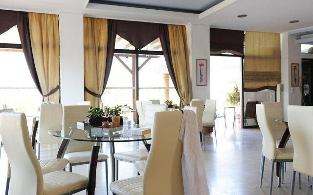 Niriides Hotel