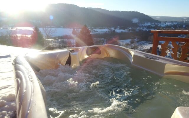 Gîte Panoramique et Spa de Liézey