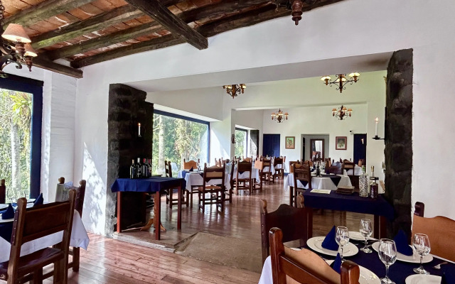 Hosteria Hacienda Pinsaqui