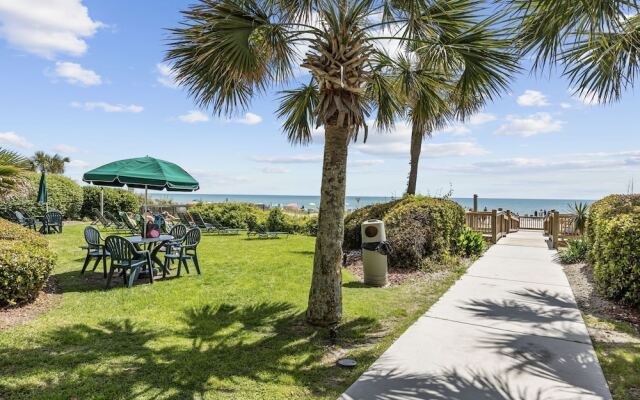Newly Renovated Oceanfront 1BR Condo