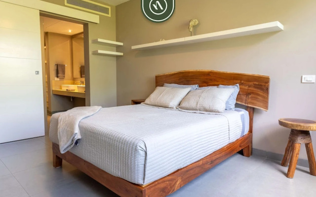 Nick Price Residences A 206