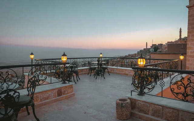 Kasr-i Divan Hotel