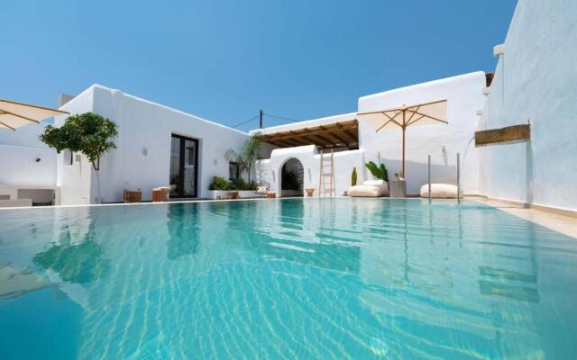 CasaCarma II, private pool, boho design, tradition