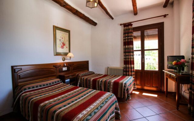 Hostal Poqueira