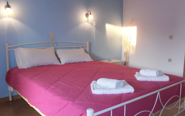 Elli Beach Apartments and Studios