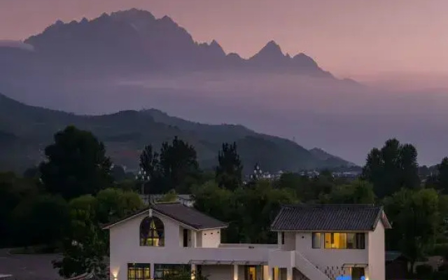 Suhuatang Shangi Homestay (Lijiang)