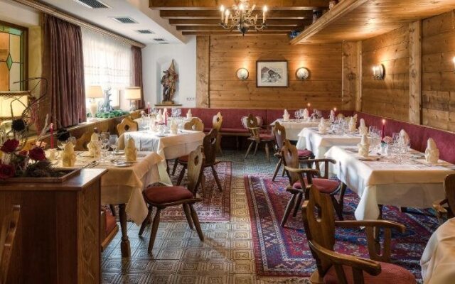 Hotel Alpenruh-Micheluzzi