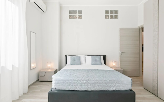 Grattacielo Ina Apartments