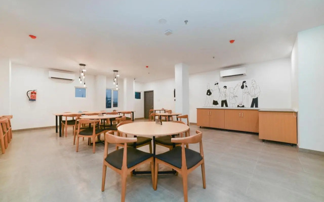 OYO Townhouse 384 N.K Hotels