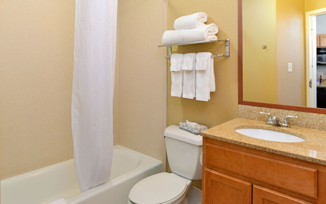 Candlewood Suites Terre Haute, an IHG Hotel