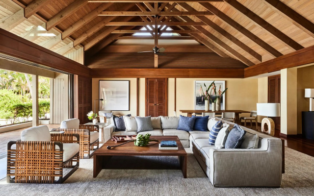 Mauna Lani, Auberge Resorts Collection