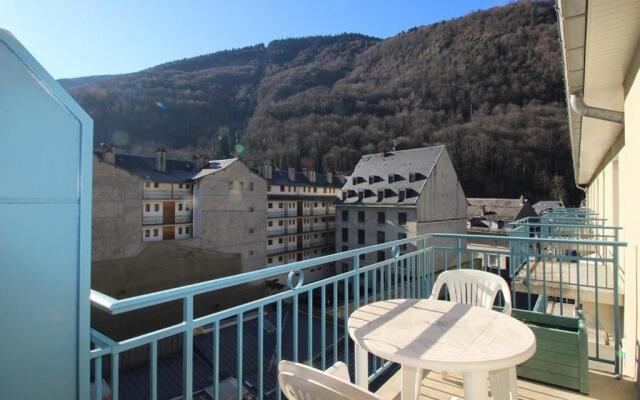 Appartement Bagnères-de-Luchon, 2 pièces, 4 personnes - FR-1-313-195
