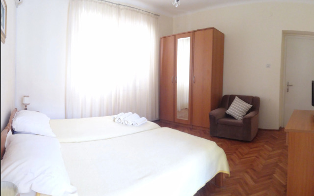 Heart of the City Apartments