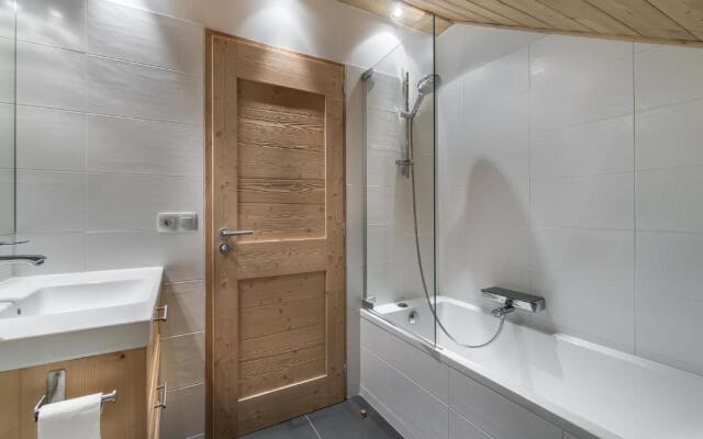 Appartement Méribel, 4 pièces, 8 personnes - FR-1-565-13