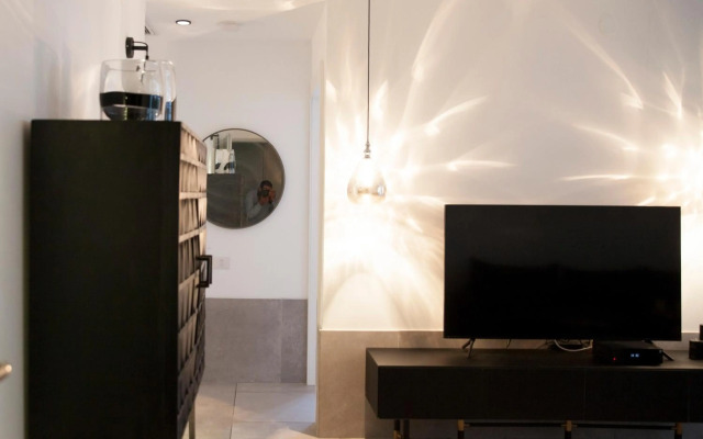 Etis garden seafront