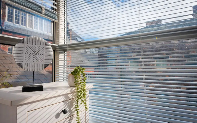 Free Parking, Balcony, Modern, 2 Bed, Citycentre