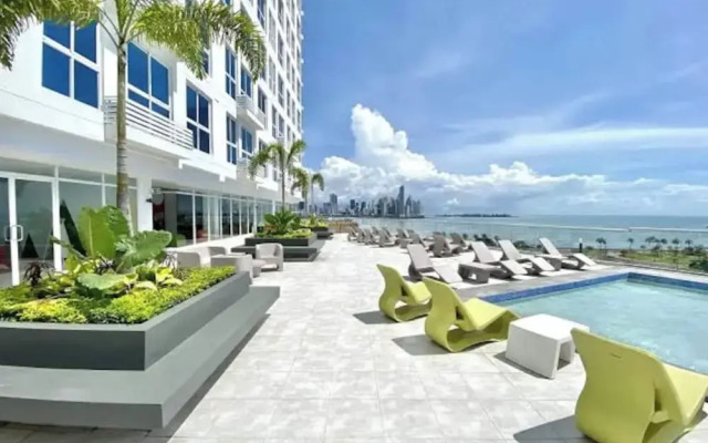 Studio Apartment with Ocean View