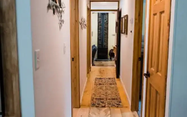 Sierra Lakes Retreat