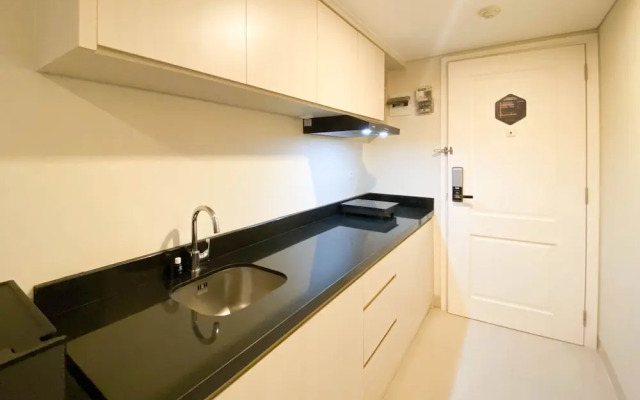 Modern Look Studio Apartment At Marquis De Lafayette