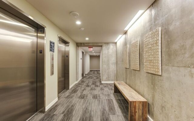 Pike's Place Lux Suites by Barsala