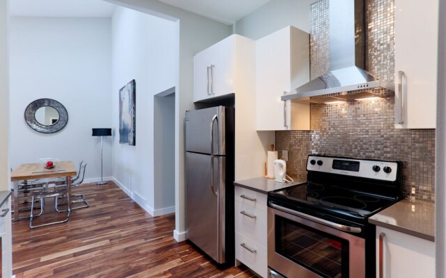 Boardwalk Homes - Executive Guest Rooms & Townhomes