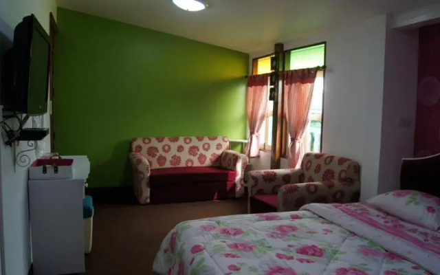 La Vie En Rose Bed and Breakfast